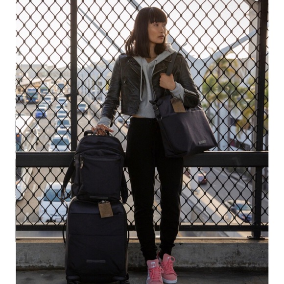 wmn never check day backpack